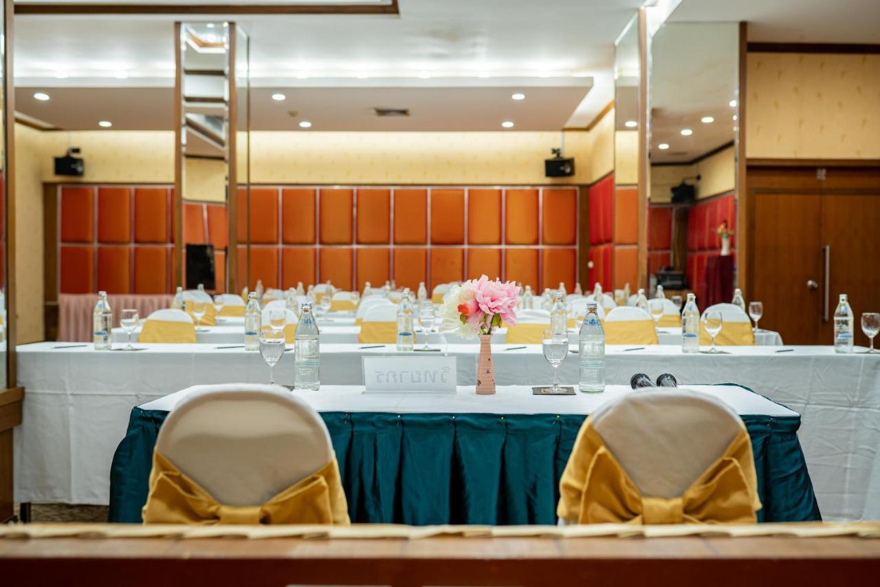 Sirin Hotel & Resident Khon Kaen Exterior photo